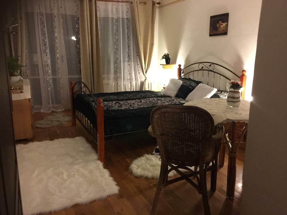 Apartman Verona チェスキー クルムロフ エクステリア 写真